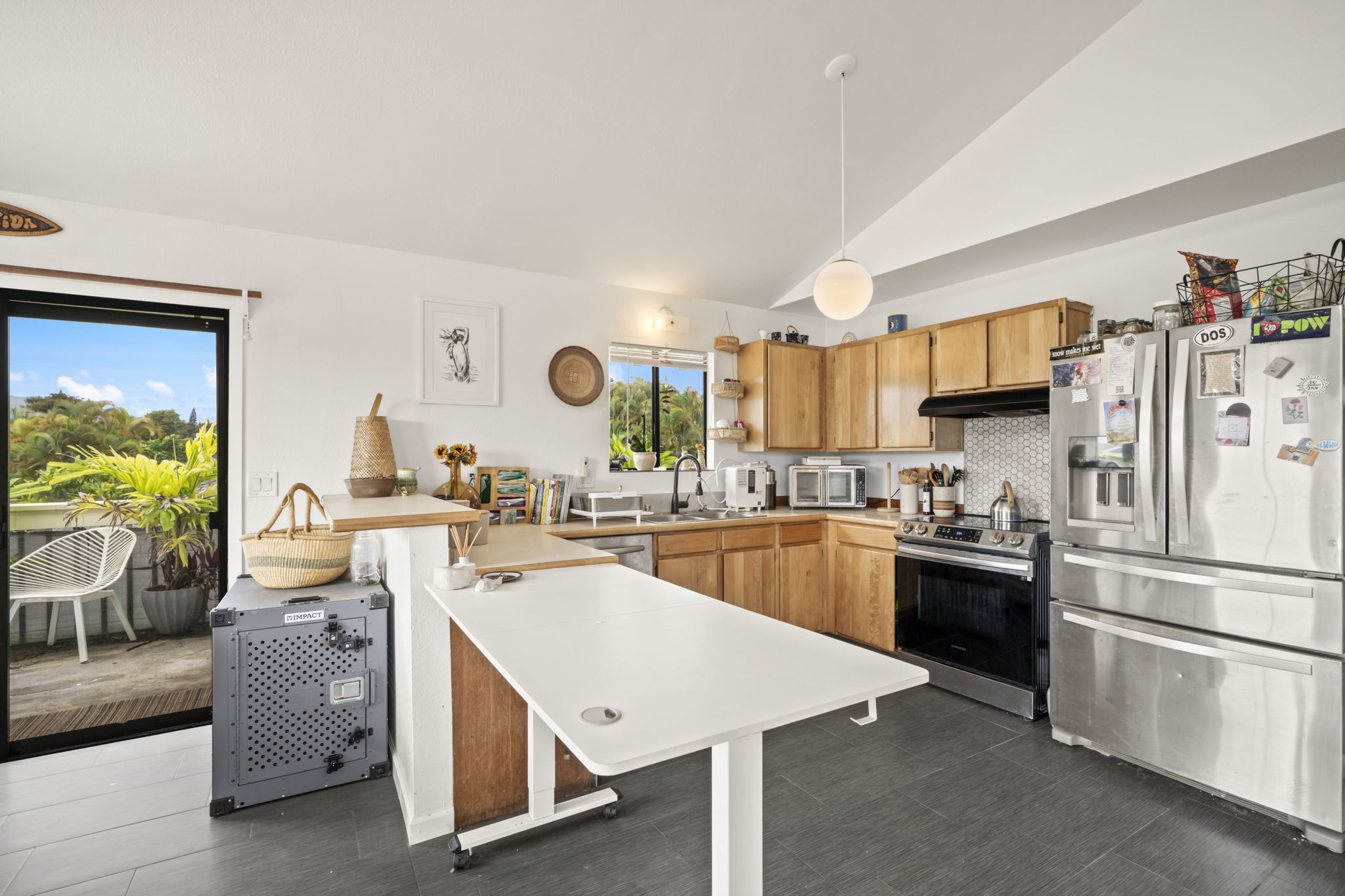 2444 LILIUOKALANI ST