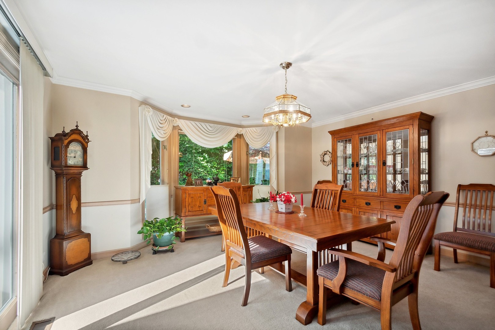 4616 Forest Edge Lane