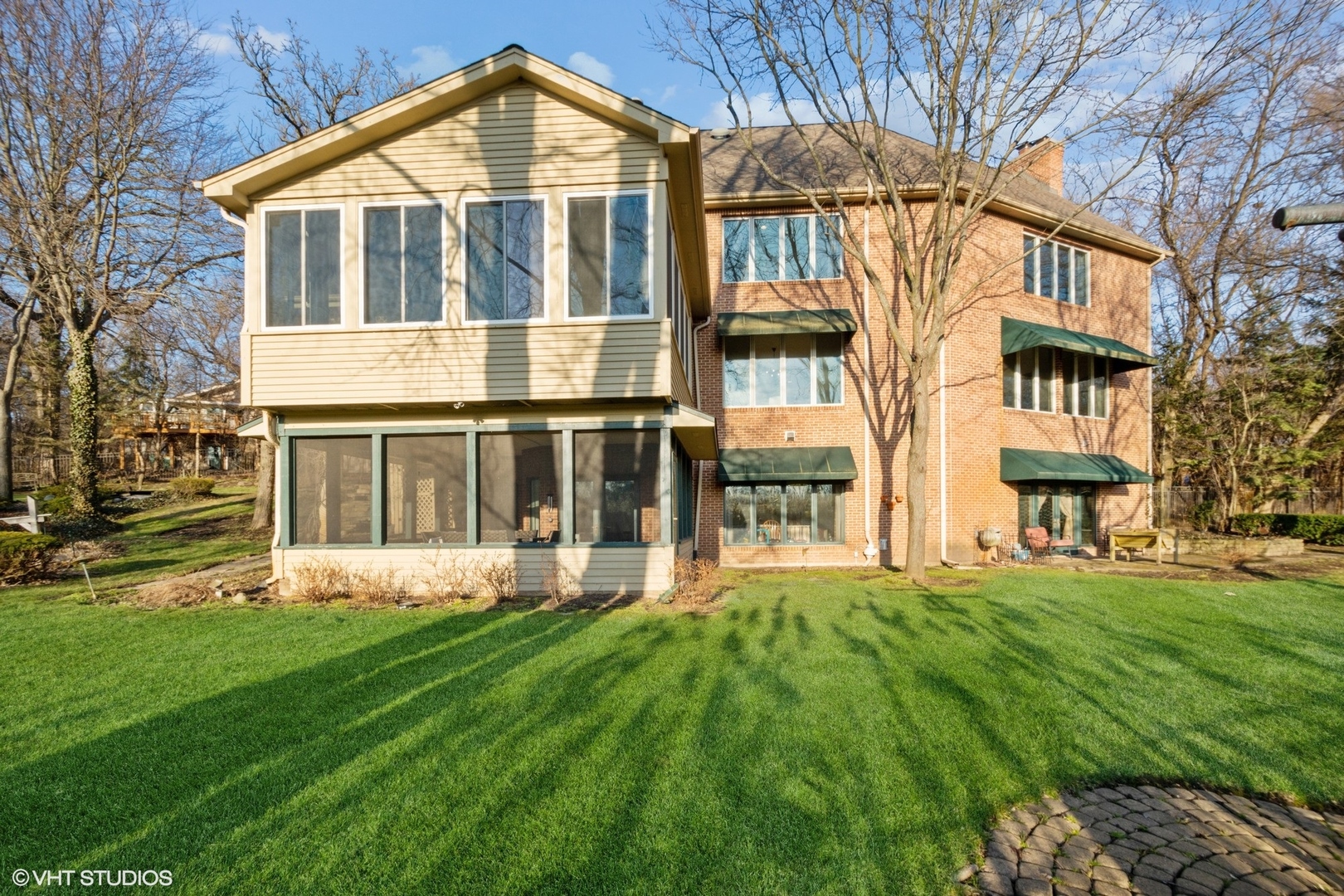 26132 N Greenbriar Court