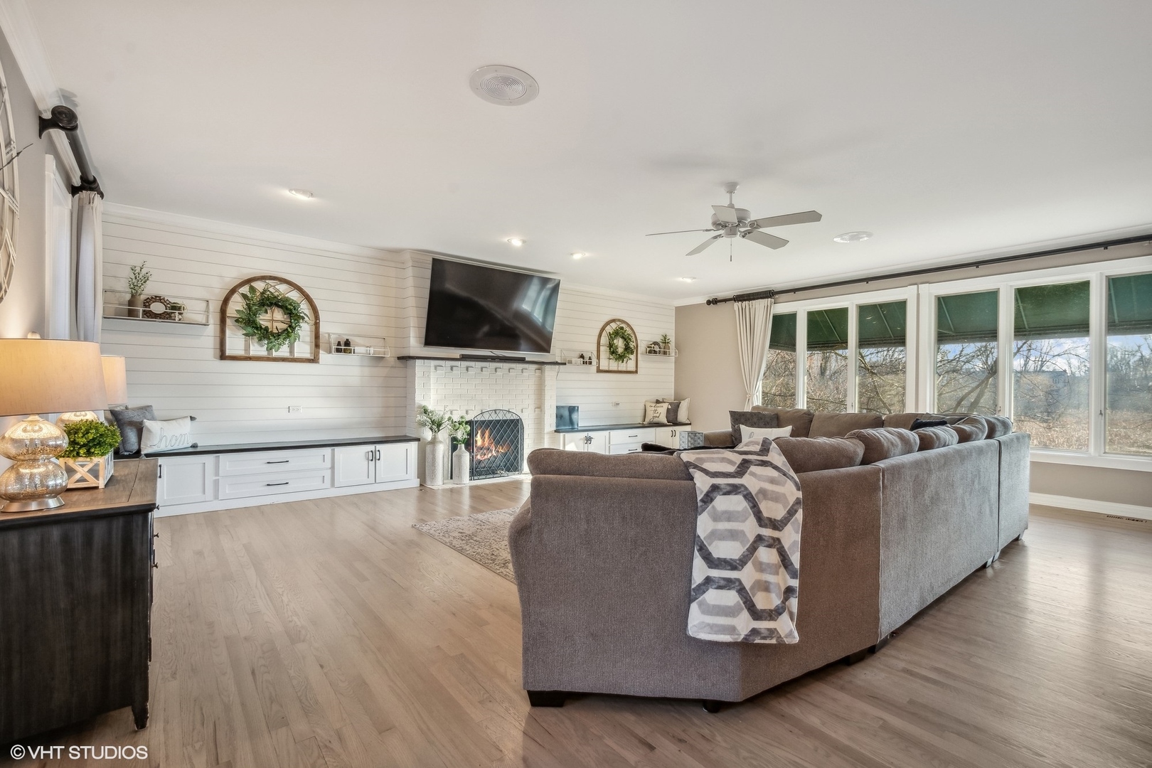 26132 N Greenbriar Court