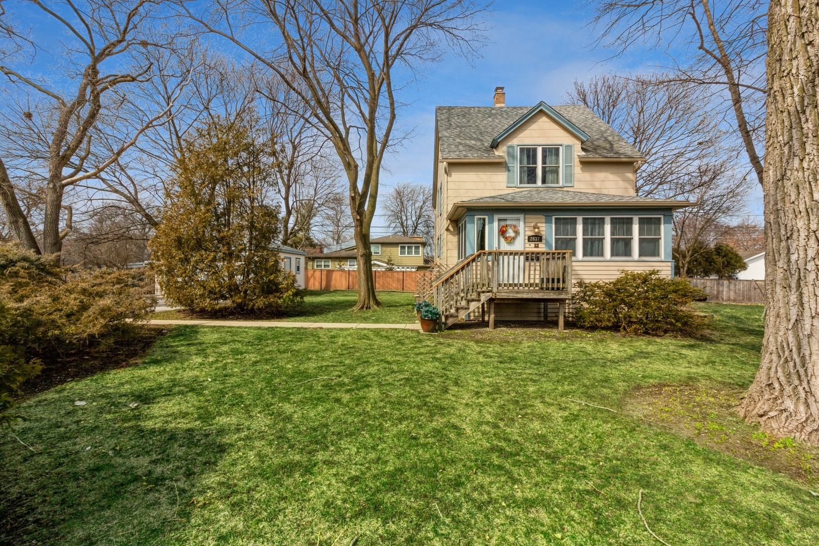 2637 Crawford Avenue