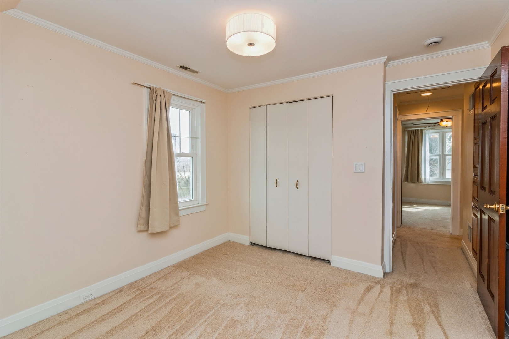 2637 Crawford Avenue