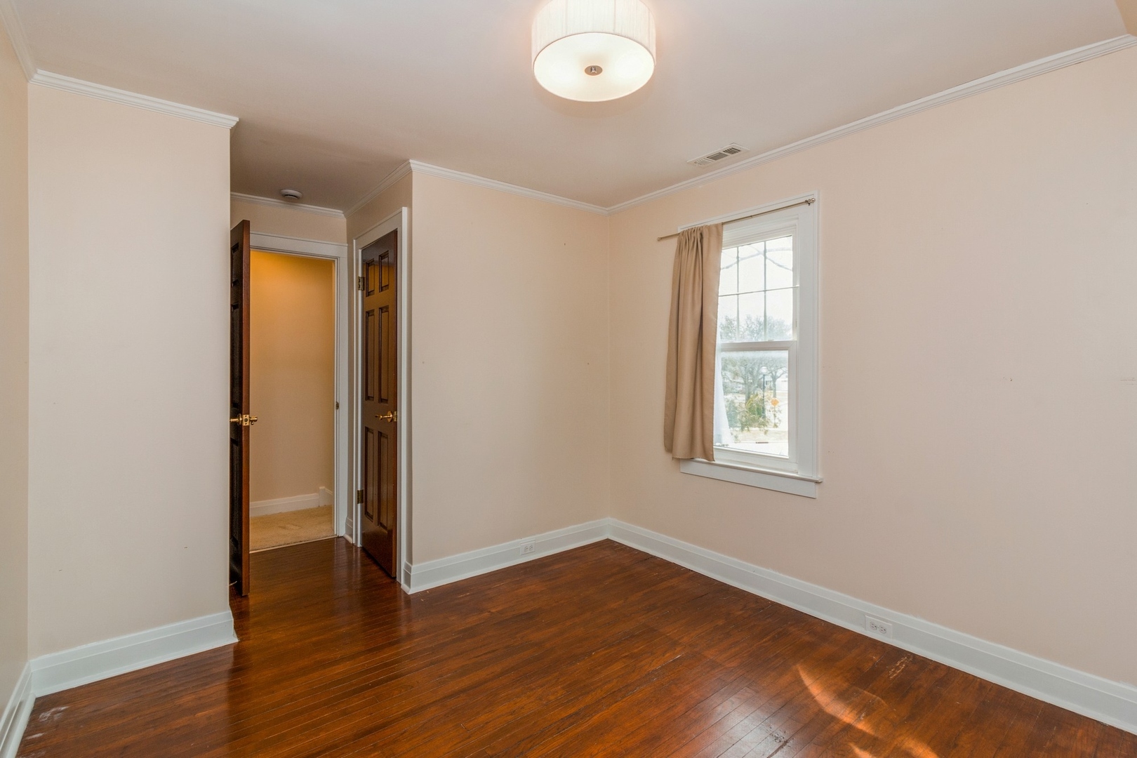 2637 Crawford Avenue