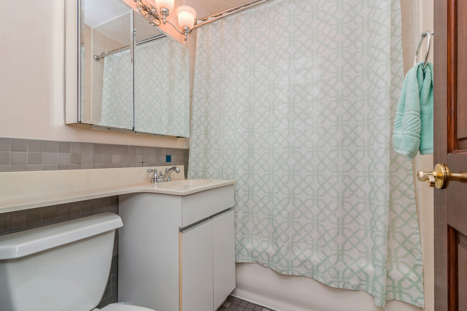 2637 Crawford Avenue