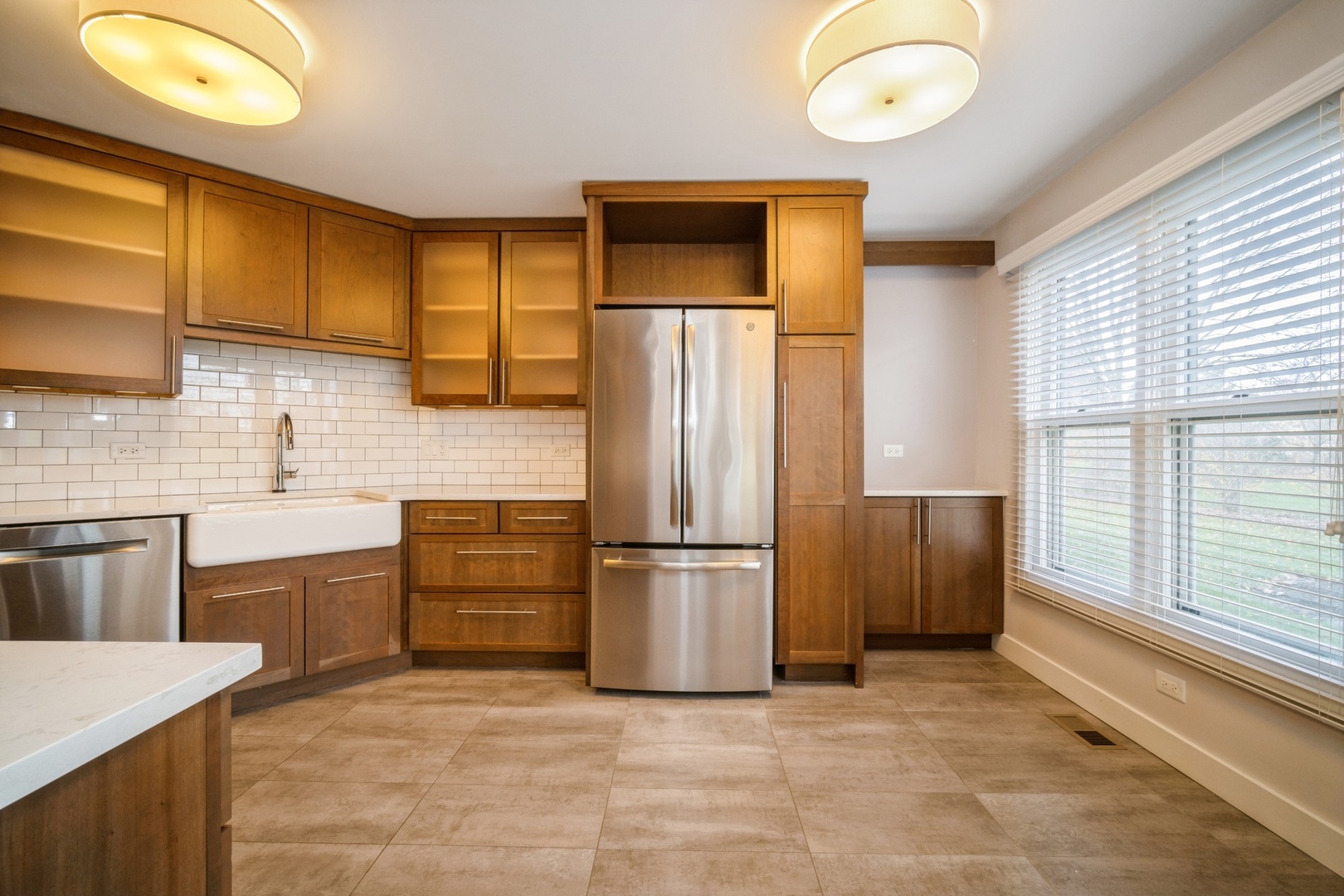 2525 LIVE OAK Lane Unit: 0