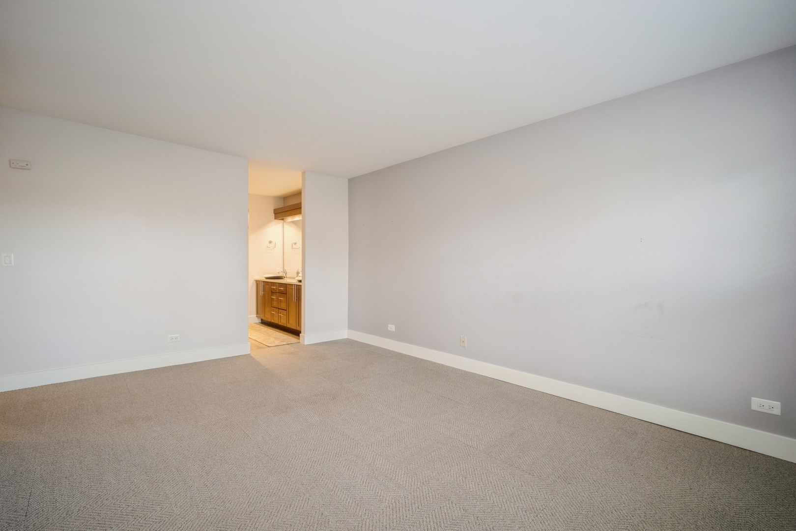 2525 LIVE OAK Lane Unit: 0