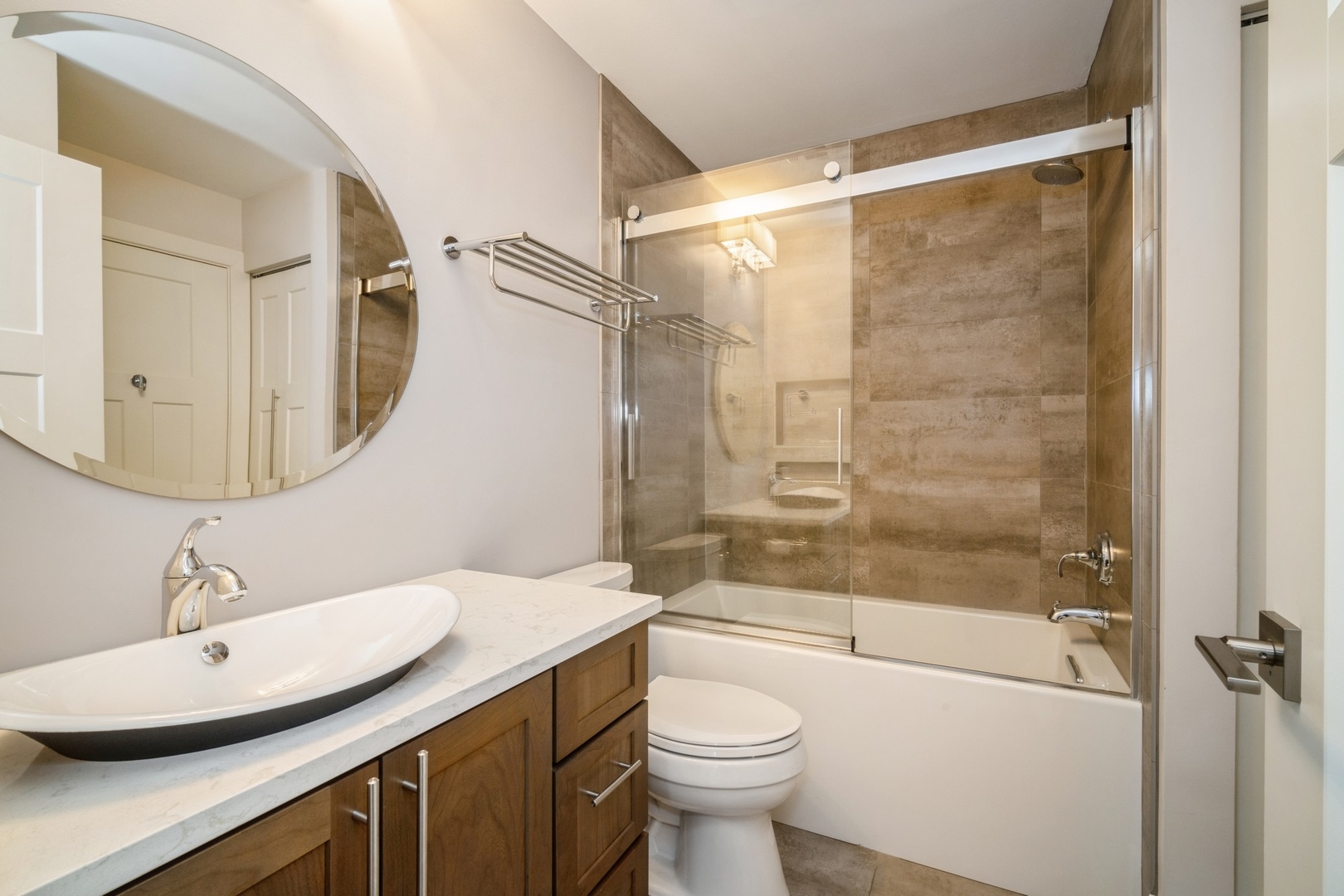 2525 LIVE OAK Lane Unit: 0