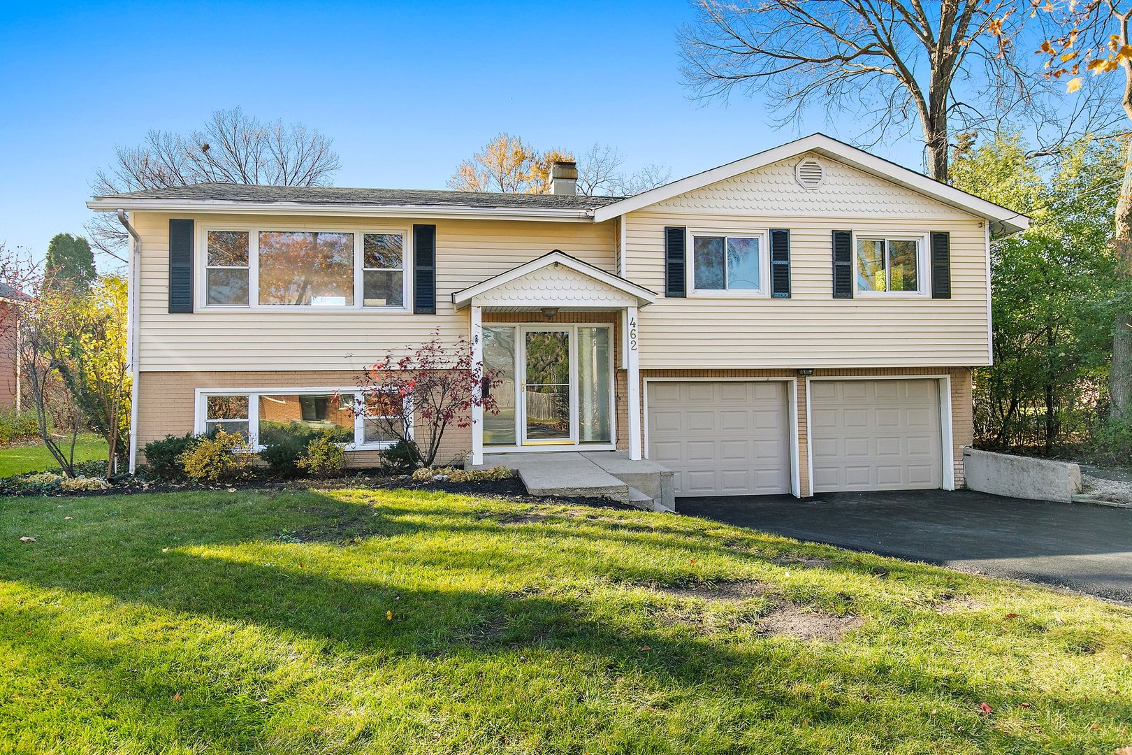 462 N Plum Grove Road