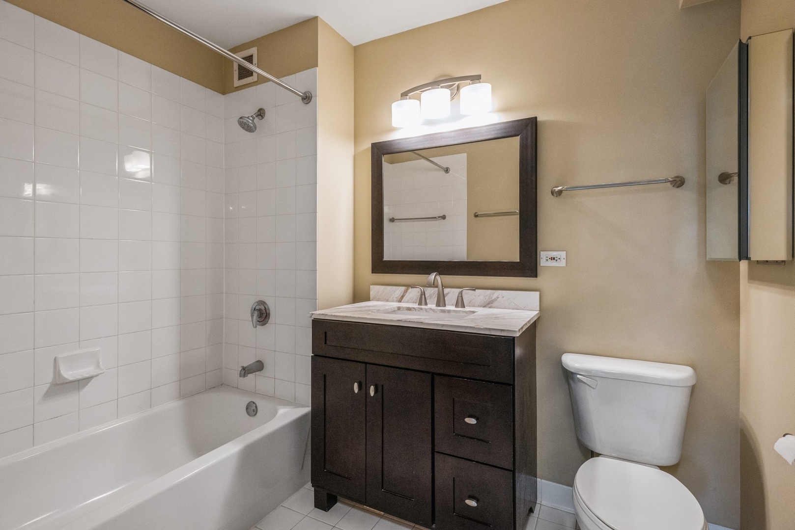 2 E Erie Street Unit: 2314