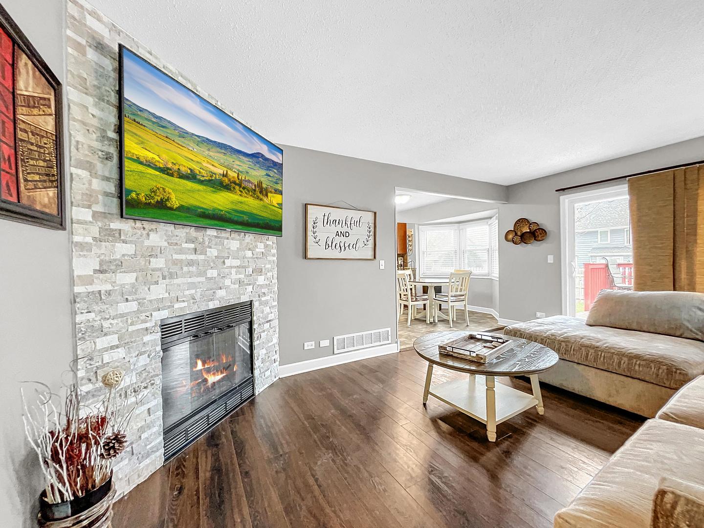 821 Candlewood Trail