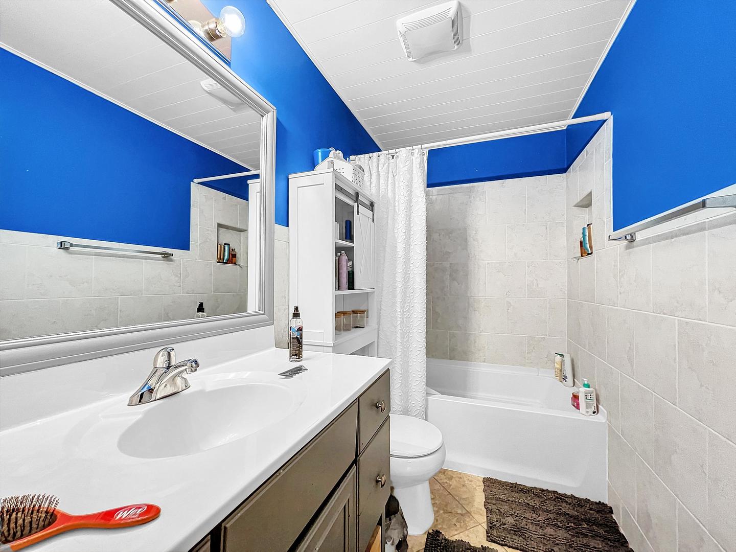 821 Candlewood Trail