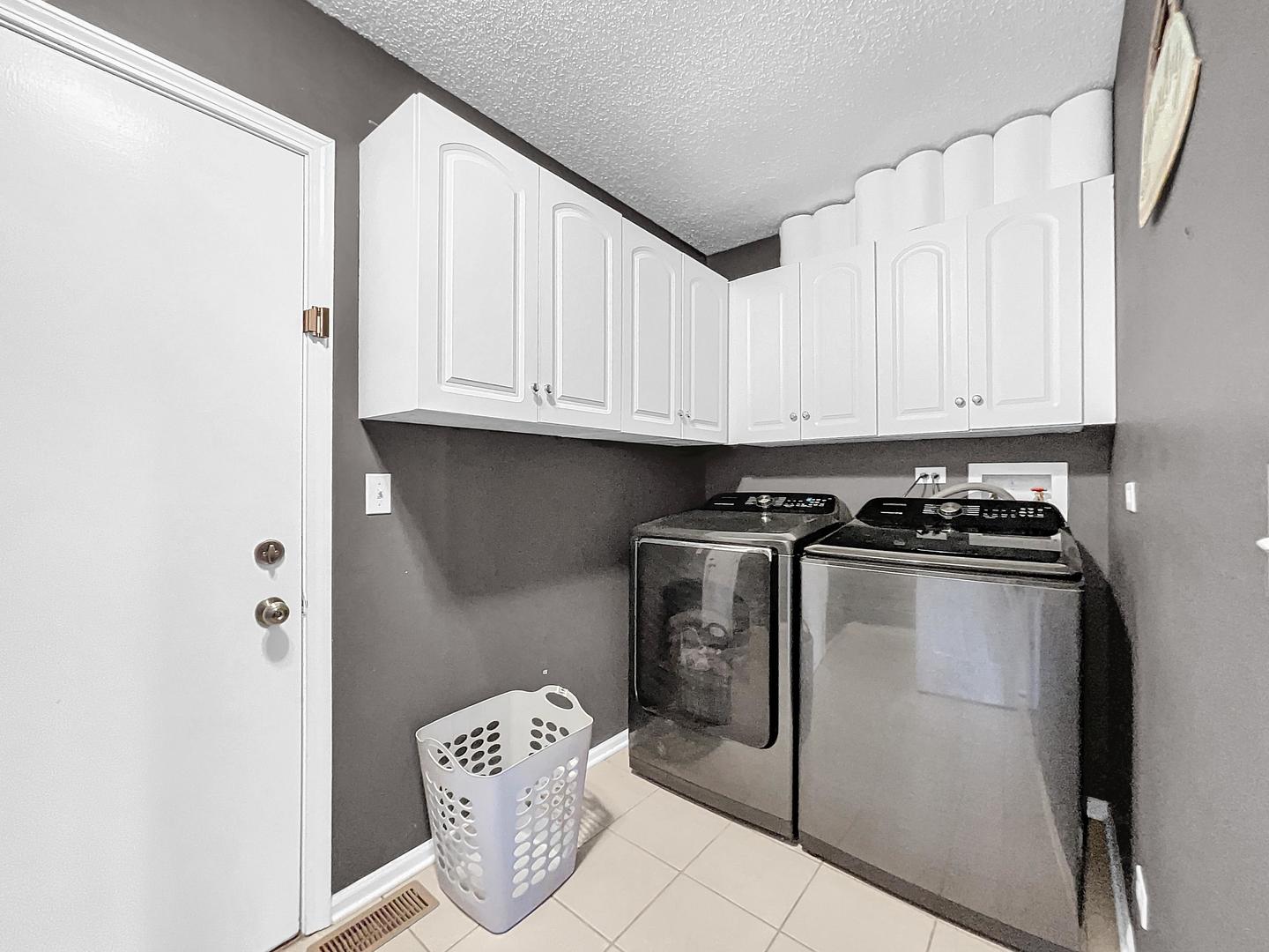 821 Candlewood Trail