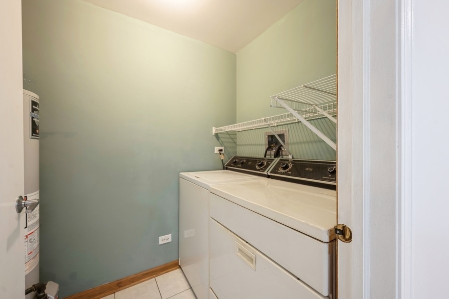 7400 W Lawrence Avenue Unit: 329