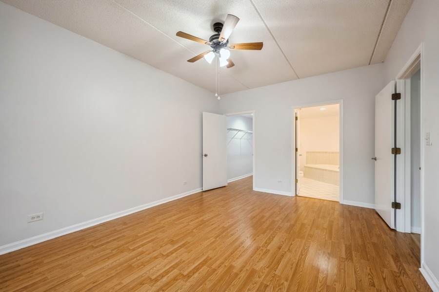 7400 W Lawrence Avenue Unit: 329