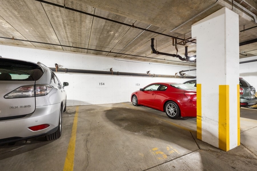 7400 W Lawrence Avenue Unit: 329