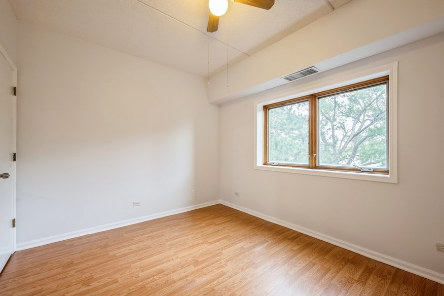 7400 W Lawrence Avenue Unit: 329