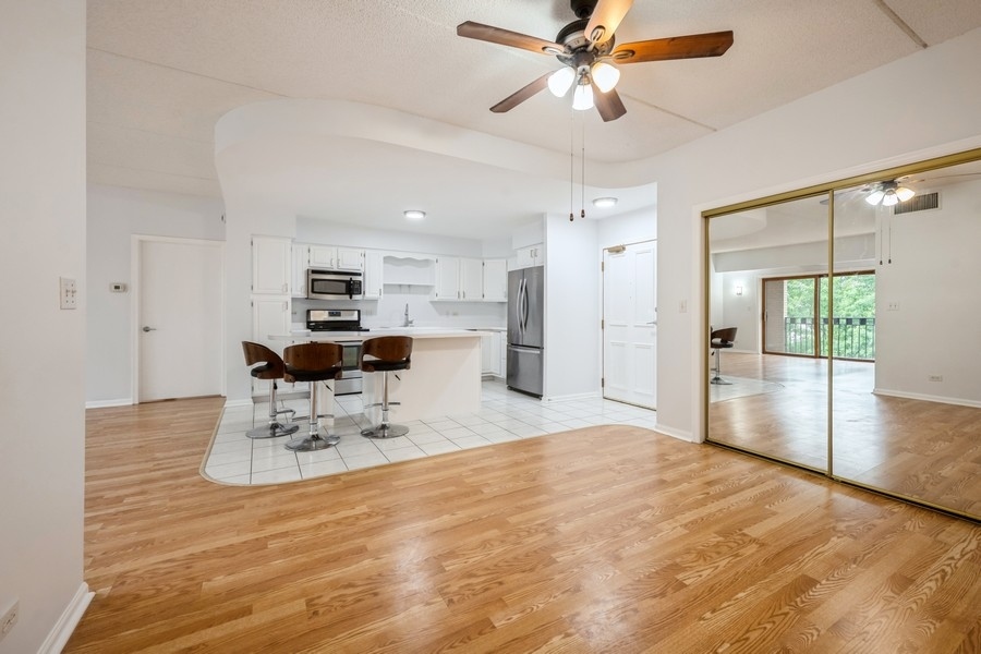 7400 W Lawrence Avenue Unit: 329