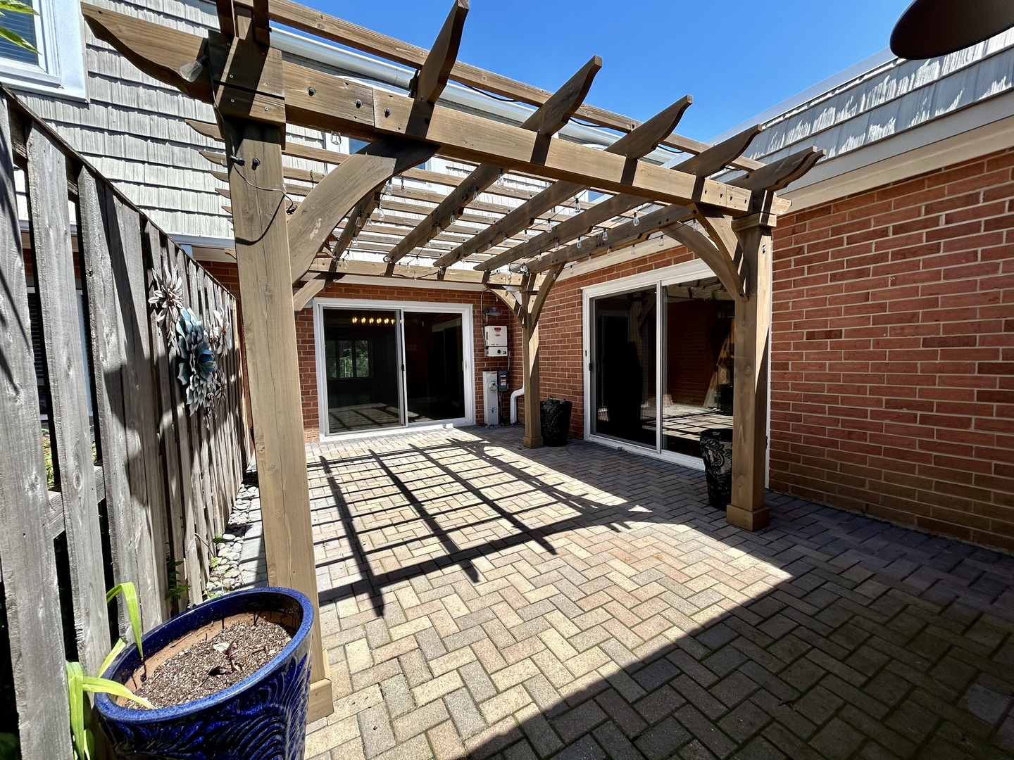 1502 Concorde Circle Unit: 1502