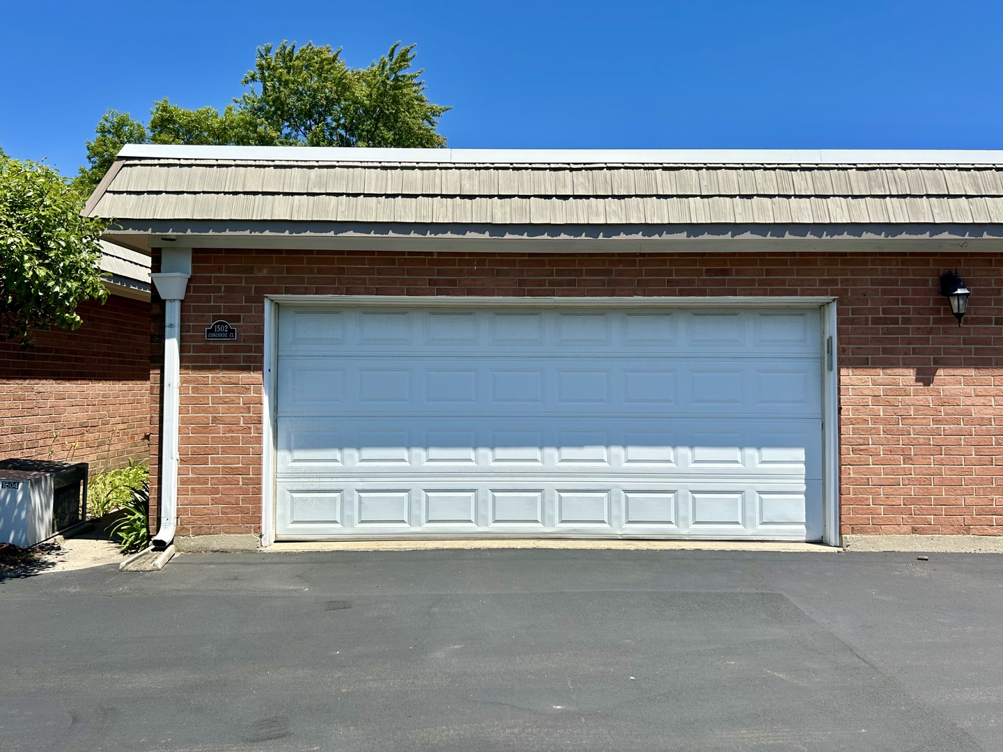 1502 Concorde Circle Unit: 1502