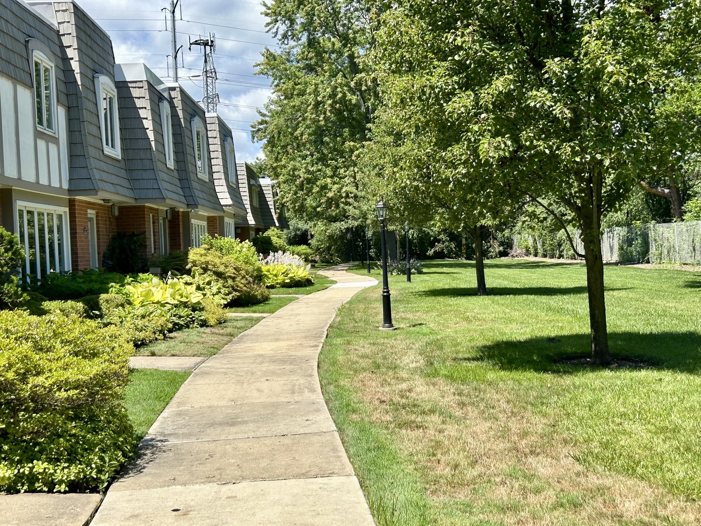 1502 Concorde Circle Unit: 1502