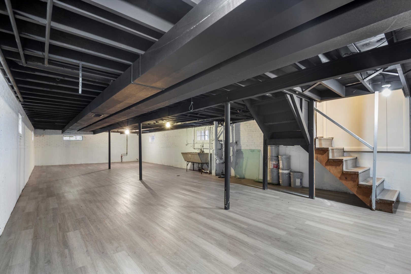 2930 N Dawson Avenue