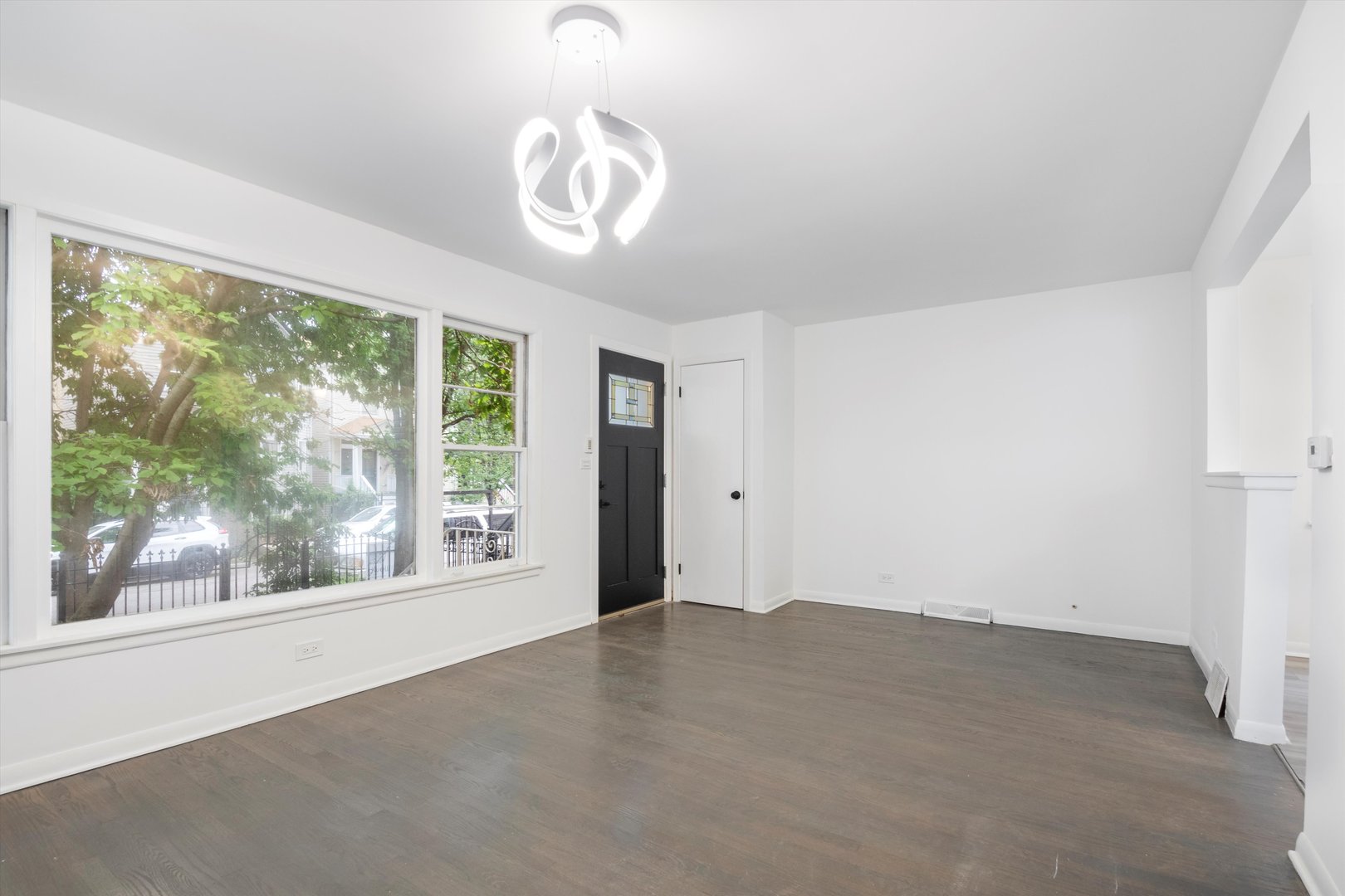 2930 N Dawson Avenue