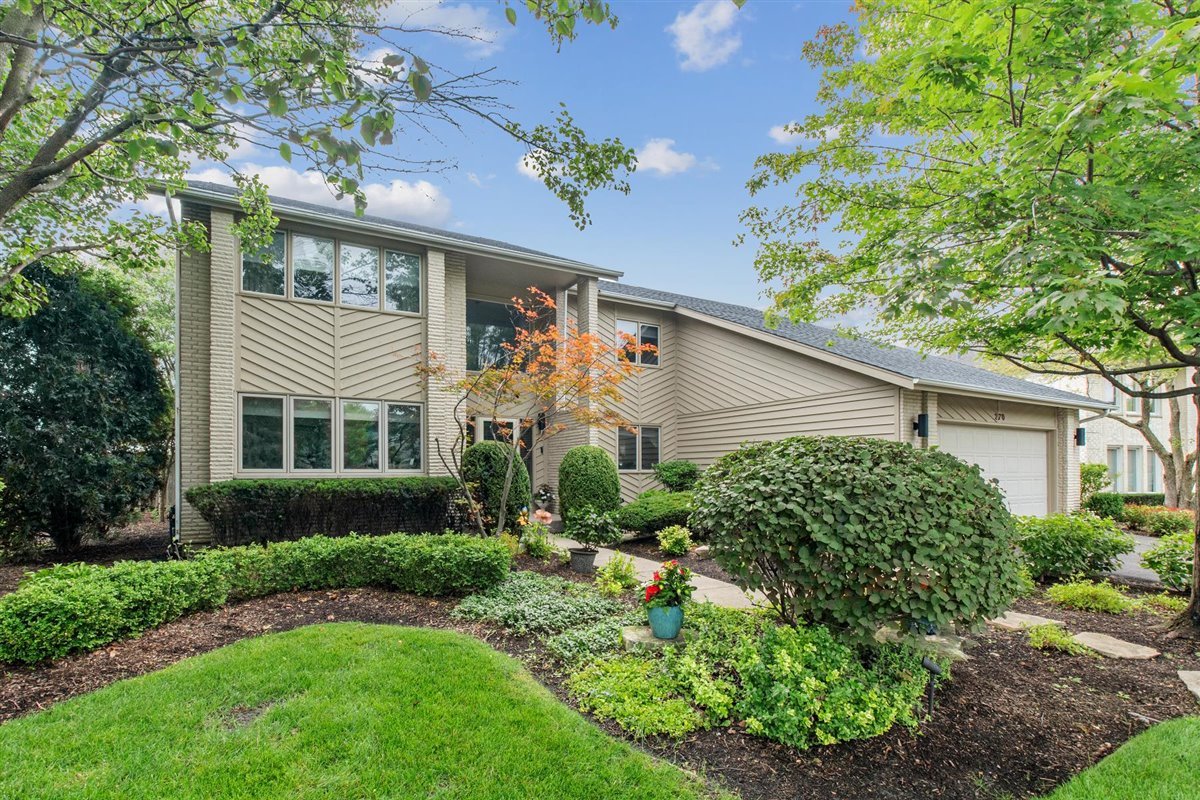 270 Thompson Boulevard