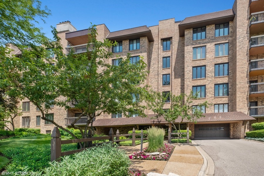 1721 Mission Hills Road Unit: 102