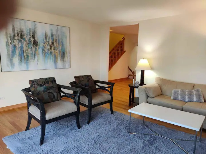 1827 Wilmette Avenue Unit: B