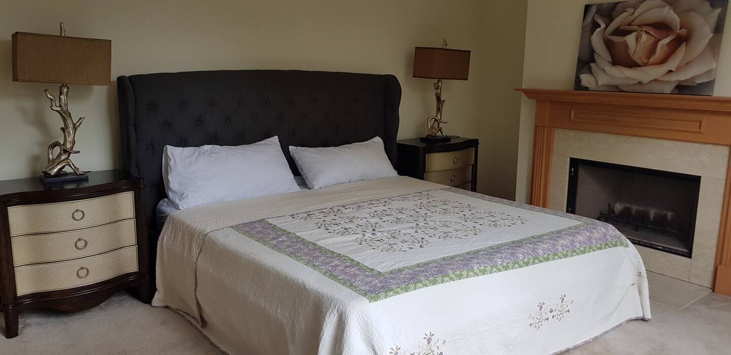 1827 Wilmette Avenue Unit: B