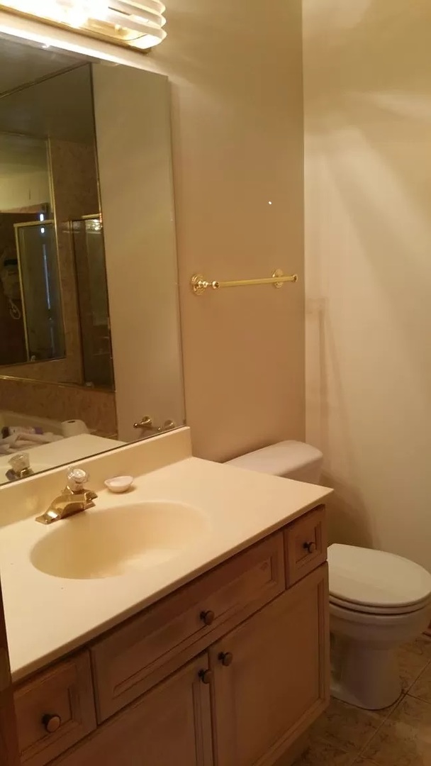 1827 Wilmette Avenue Unit: B