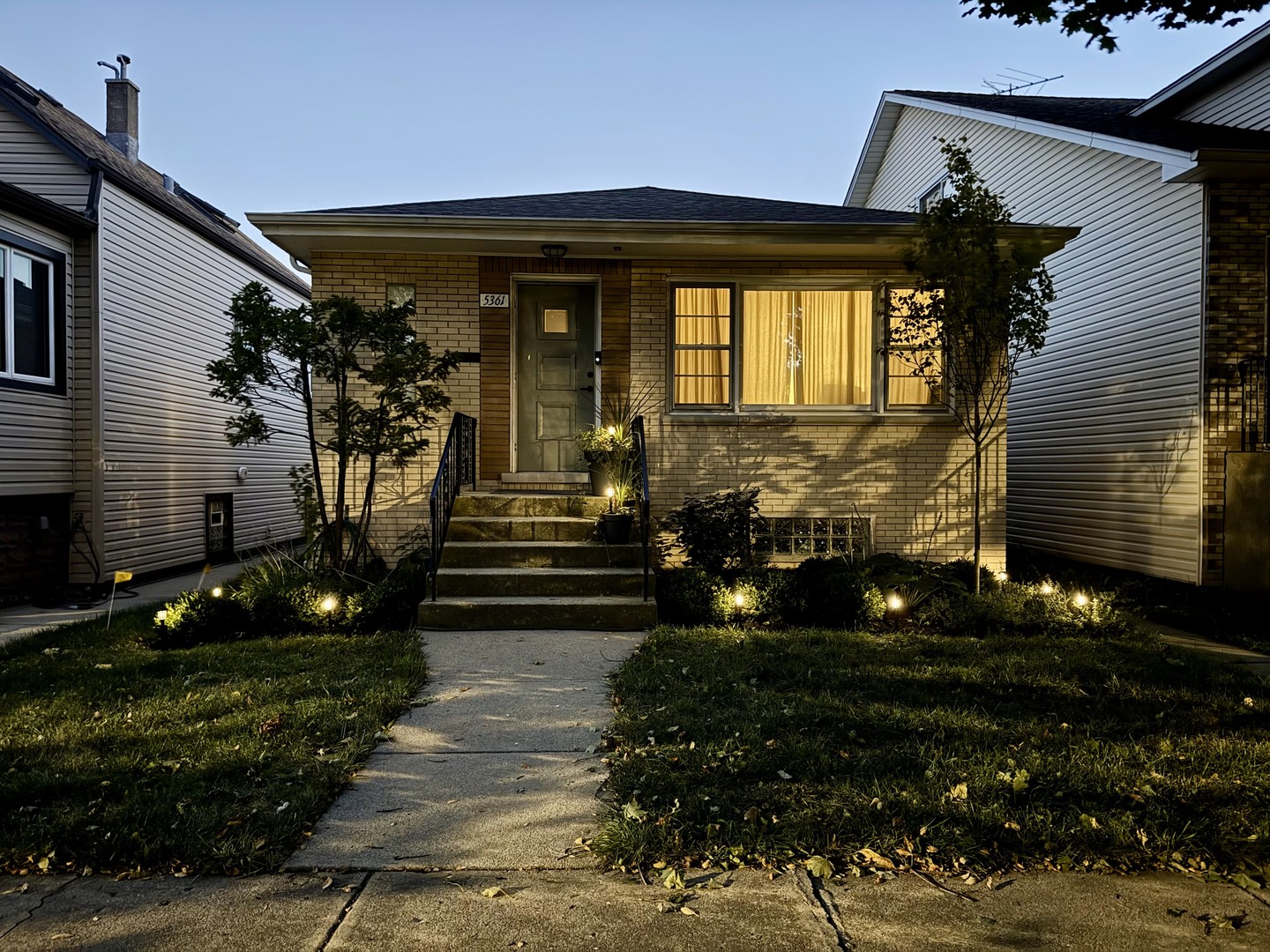 5361 N Lynch Avenue