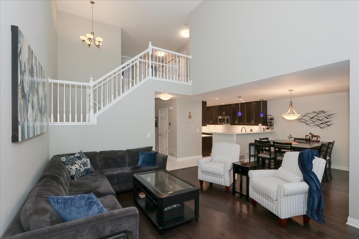 1608 W Ethans Glen Drive