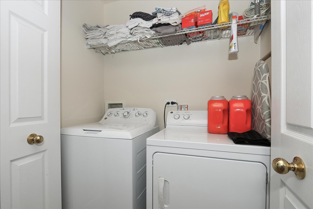 1608 W Ethans Glen Drive