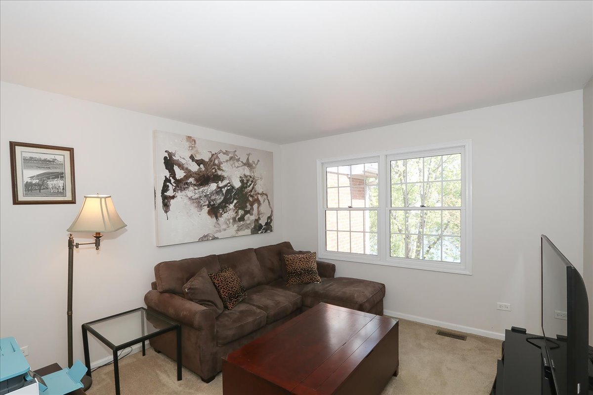 1608 W Ethans Glen Drive