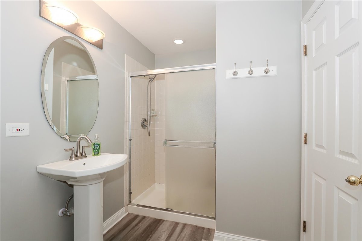 1608 W Ethans Glen Drive