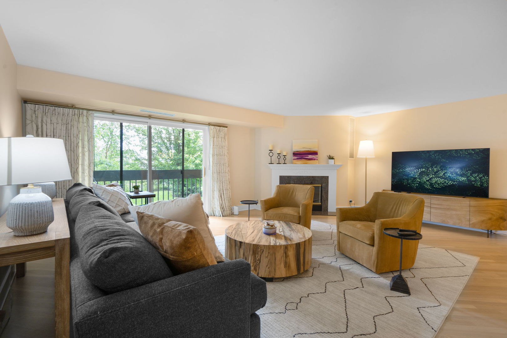 1671 Mission Hills Road Unit: 106