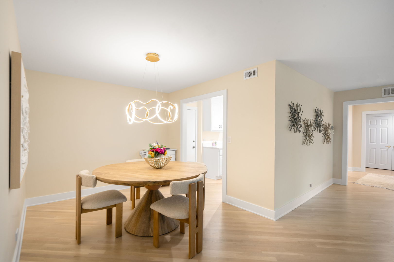 1671 Mission Hills Road Unit: 106