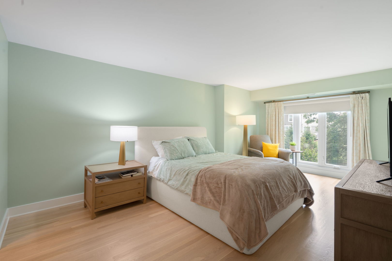 1671 Mission Hills Road Unit: 106