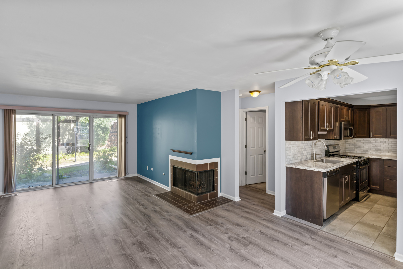 366 Pembroke Lane Unit: 5