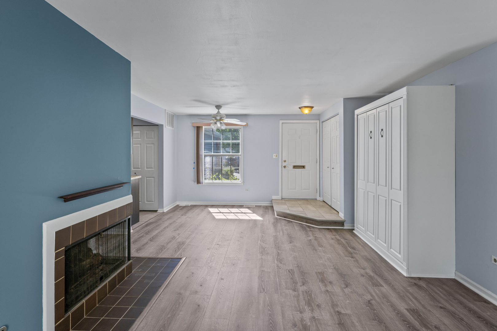 366 Pembroke Lane Unit: 5