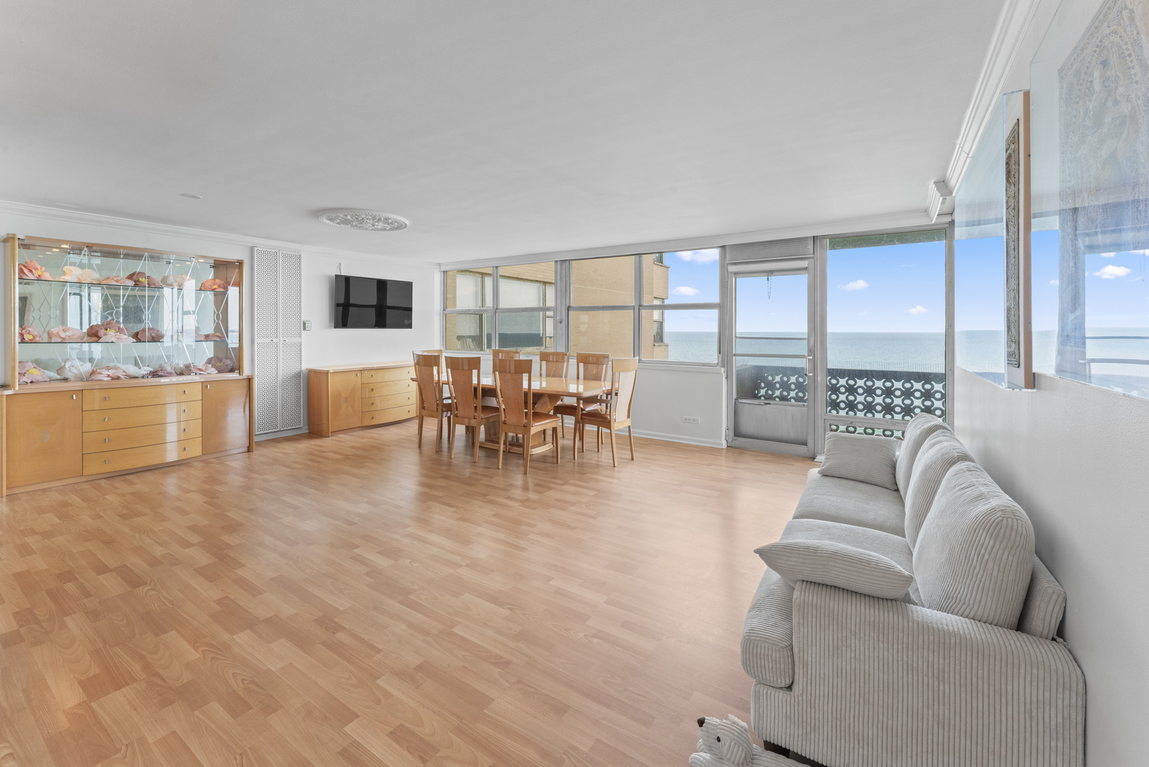6301 N Sheridan Road Unit: 11R