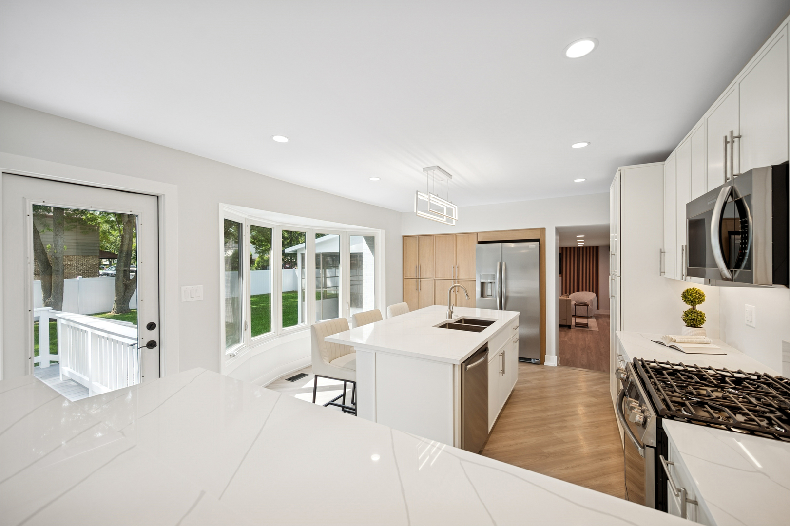 4035 Crestwood Drive