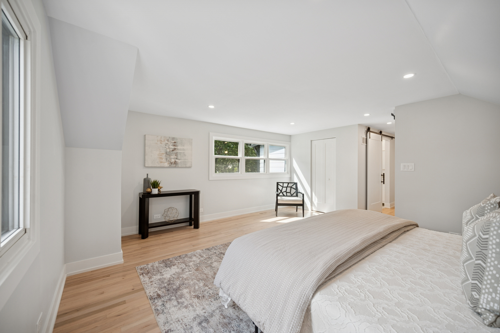 4035 Crestwood Drive