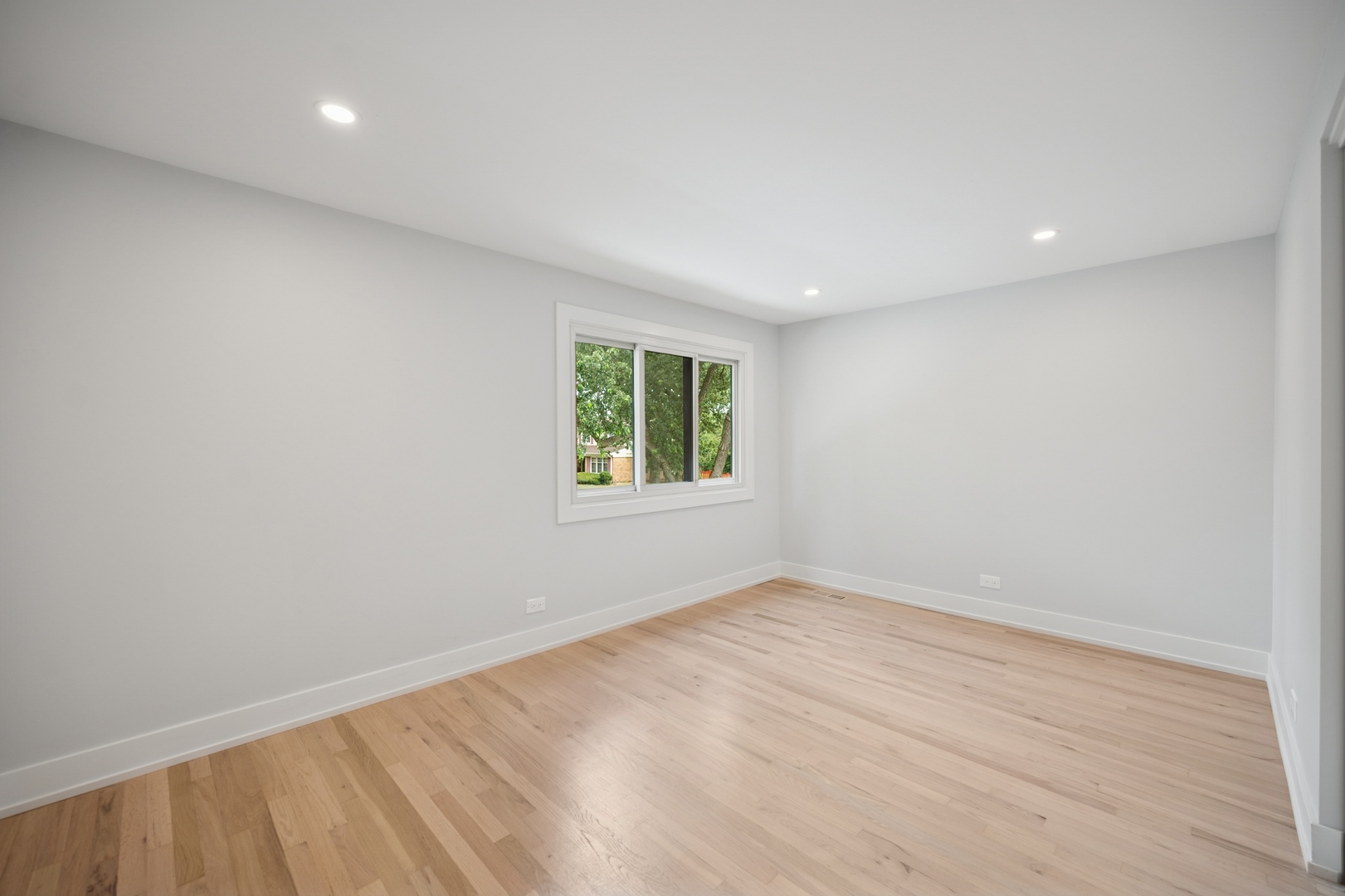 4035 Crestwood Drive