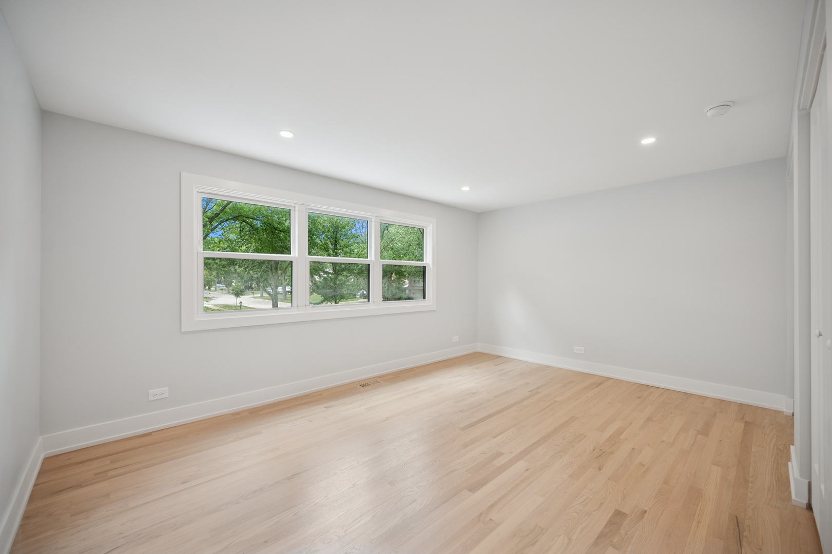 4035 Crestwood Drive