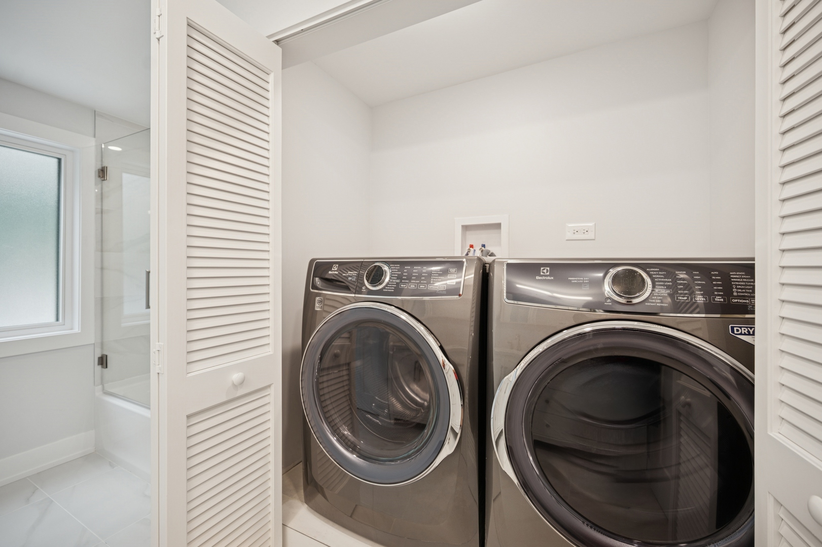 4035 Crestwood Drive