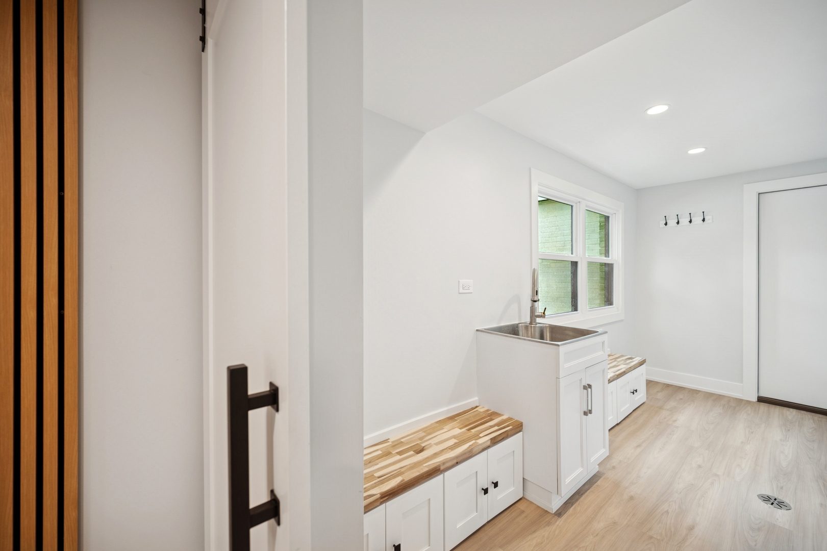 4035 Crestwood Drive