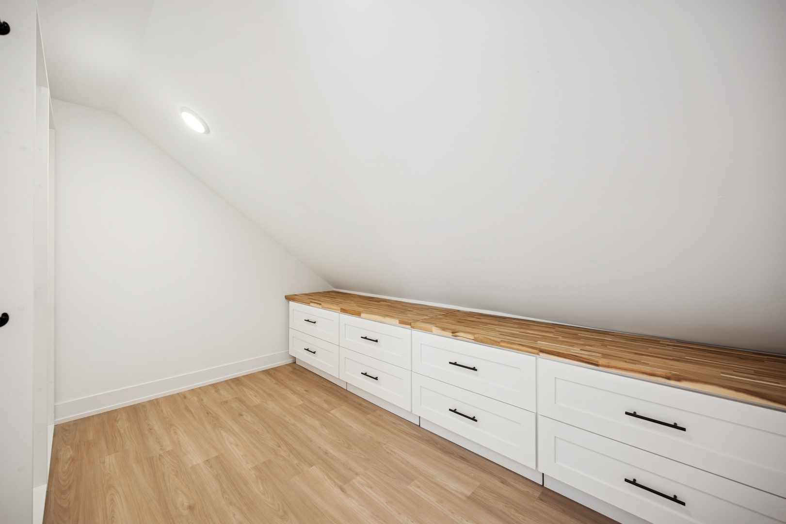 4035 Crestwood Drive