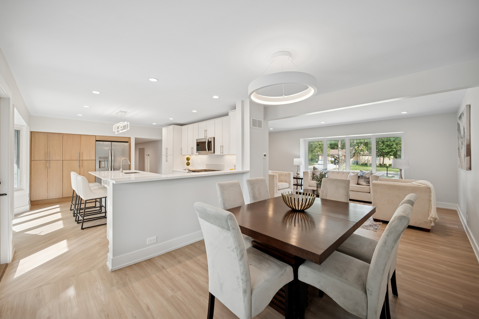 4035 Crestwood Drive